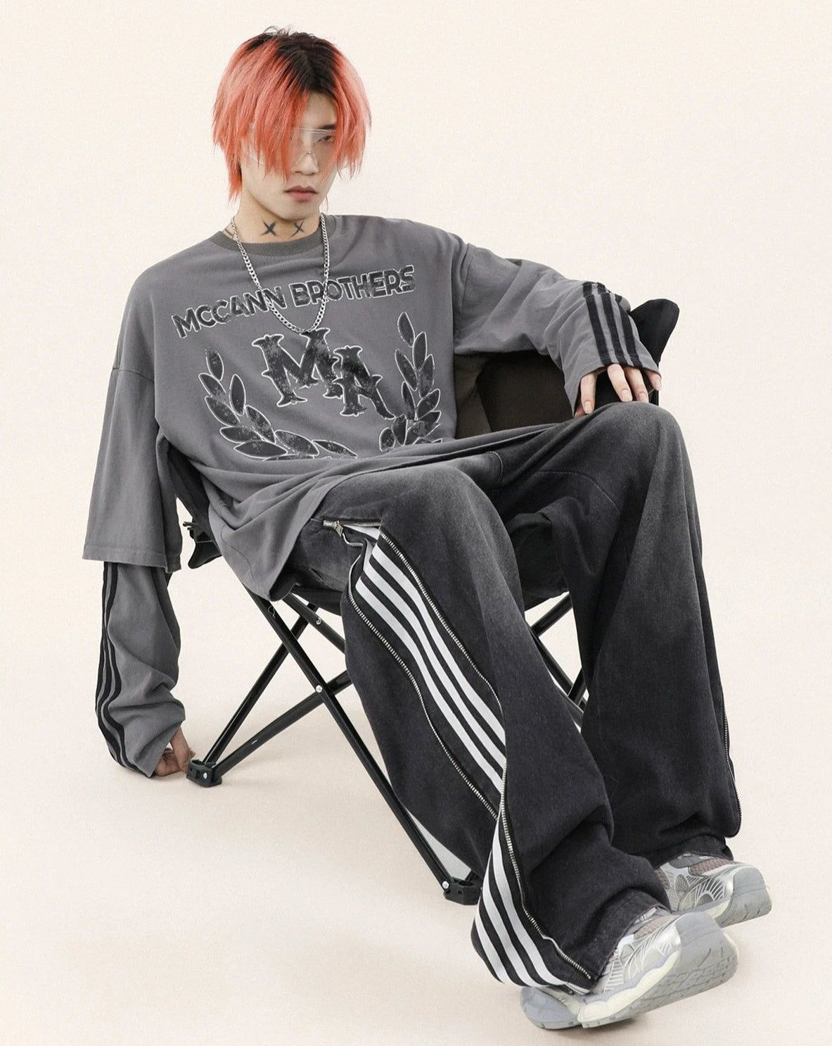 two piece line street logo long T shirt BZ11911